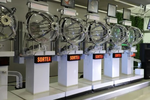 Primer sorteo de la Promoción 60 Años