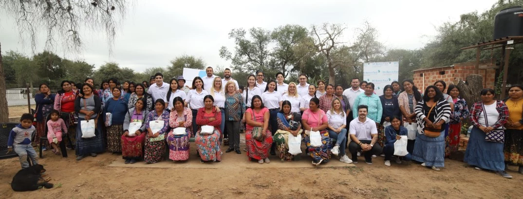 Bancarizamos a 100 mujeres artesanas de la comunidad wichí